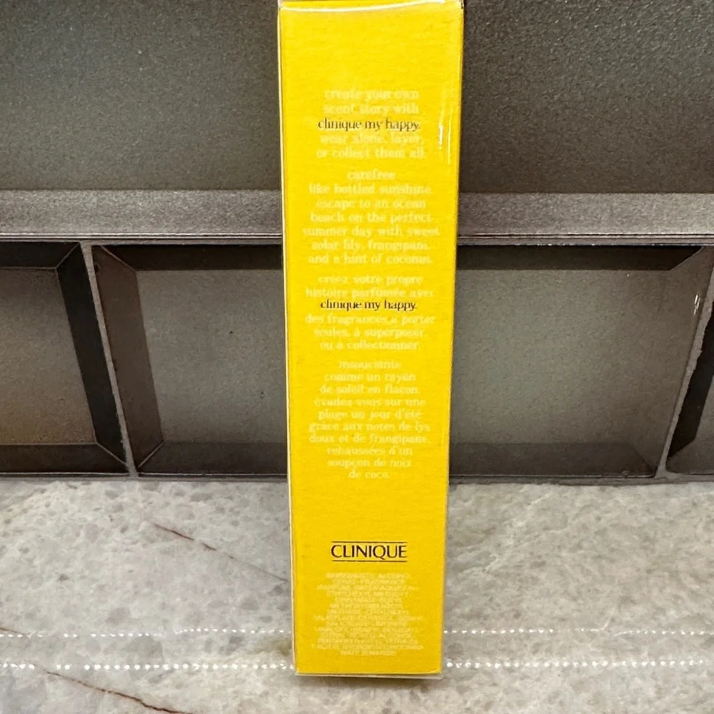 Clinique My Happy Lily of the Beach Eau de Parfum .5 Fl oz - Picture 2 of 2